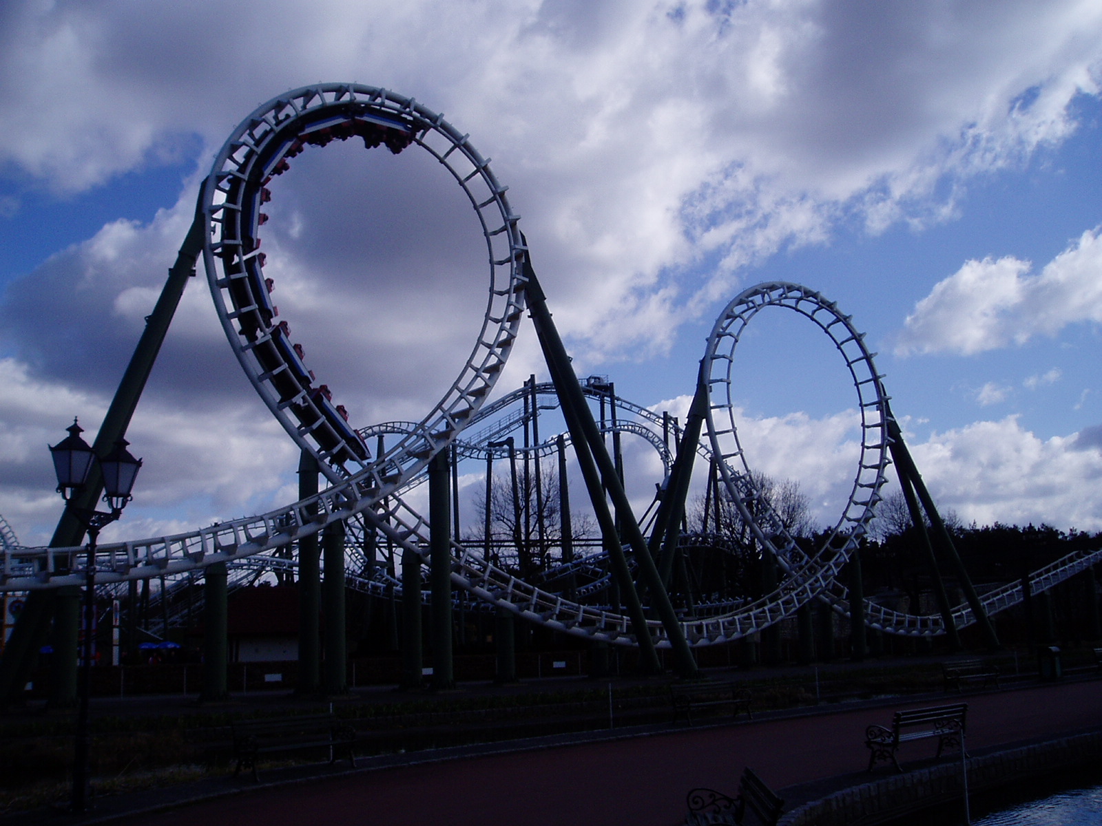 Read more about the article Big Loop (Heide Park)