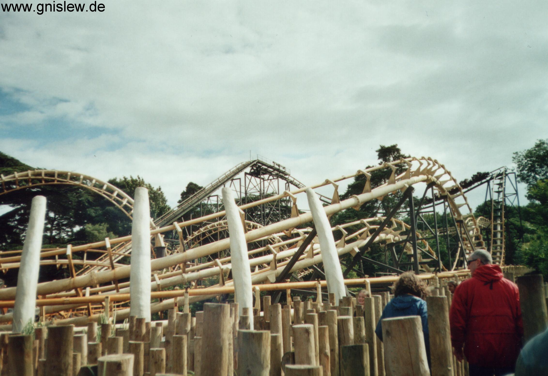 Read more about the article Corkscrew (Alton Towers)